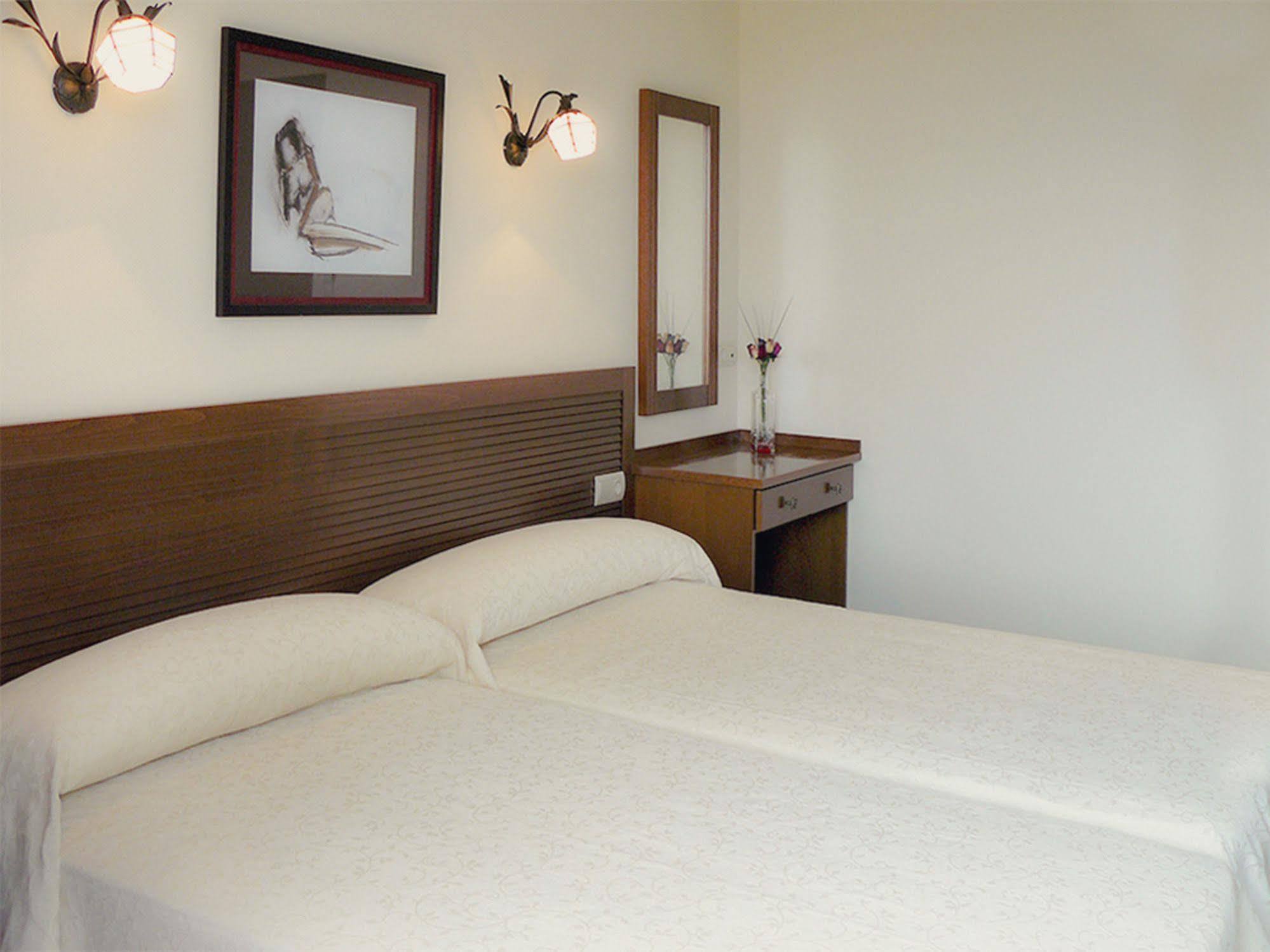 Hotel El Panorama تابيا دي كاسارييغو المظهر الخارجي الصورة